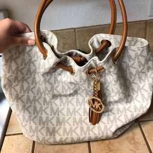 ♦️SOLD♦️MICHAEL KORS PURSE